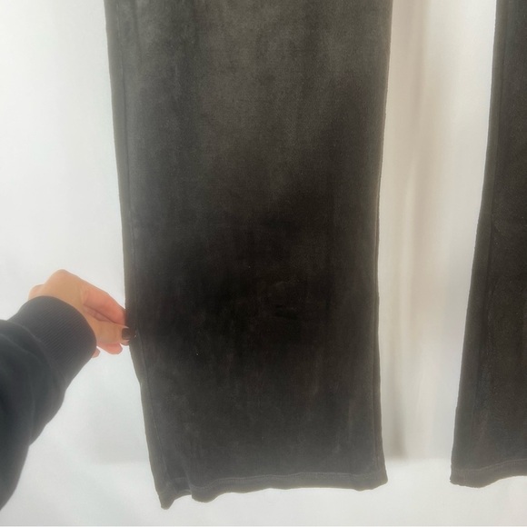 Bebe,  Velvet Joggers, Y2L 90’s sweatpants Low Rise Flare Bebe Gray  XL - Picture 8 of 17